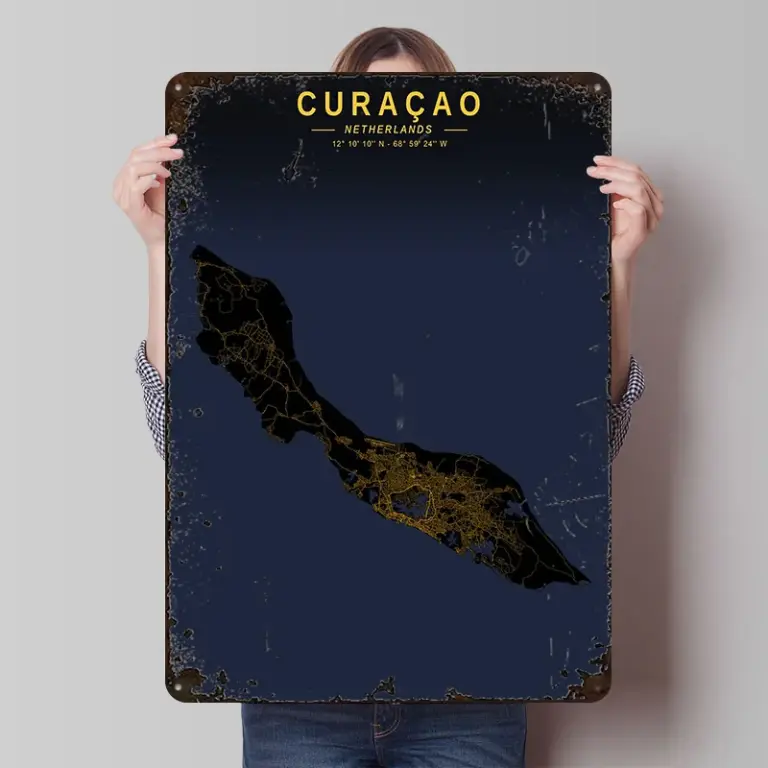 🌍 Curacao: Как ретро табела с карта на Кюрасао освежава интериора