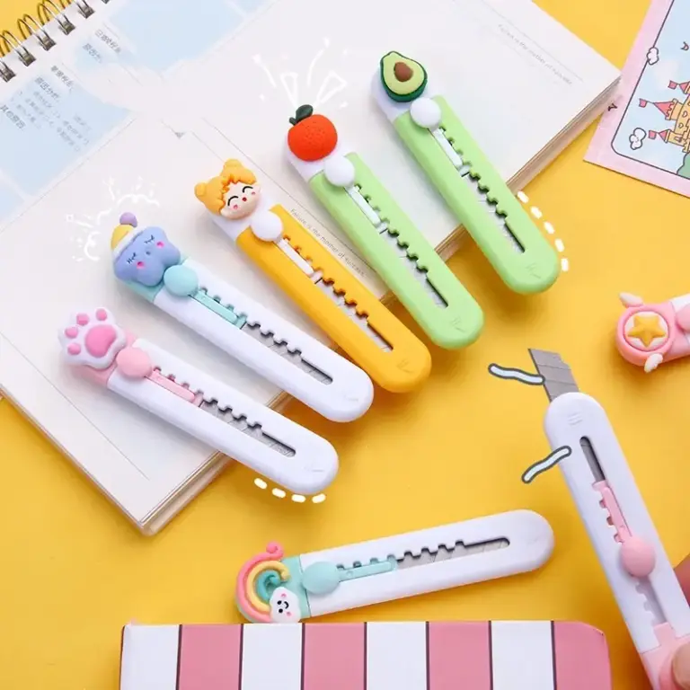 Снимка на нож Generic MiniCut от AliExpress